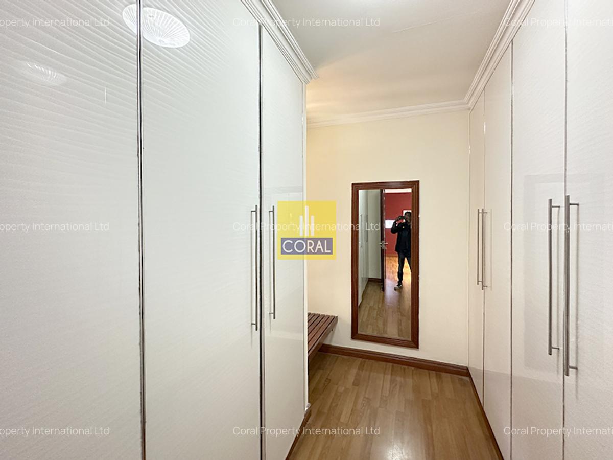 4 Bed Townhouse in Spring Valley - 12