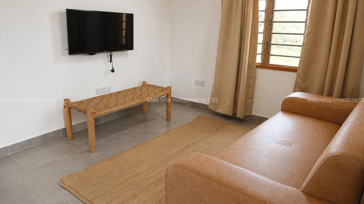 Serviced 1 Bed Apartment with En Suite in Watamu - 4