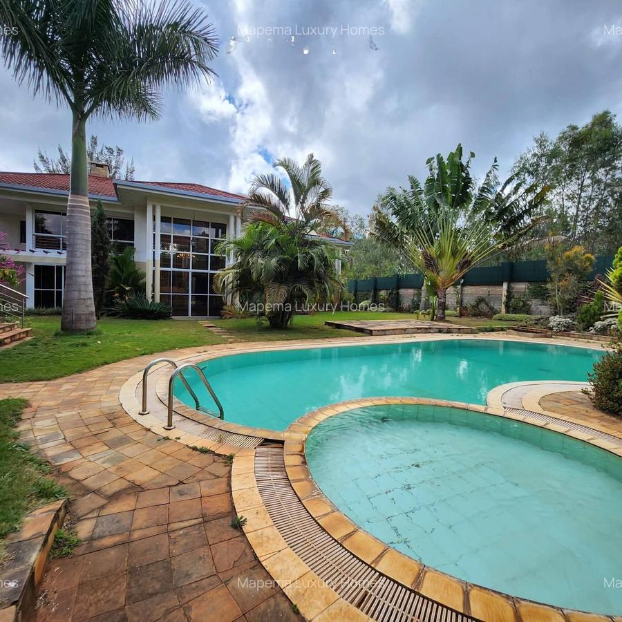 5 Bed House with En Suite at Hardy Area - 5