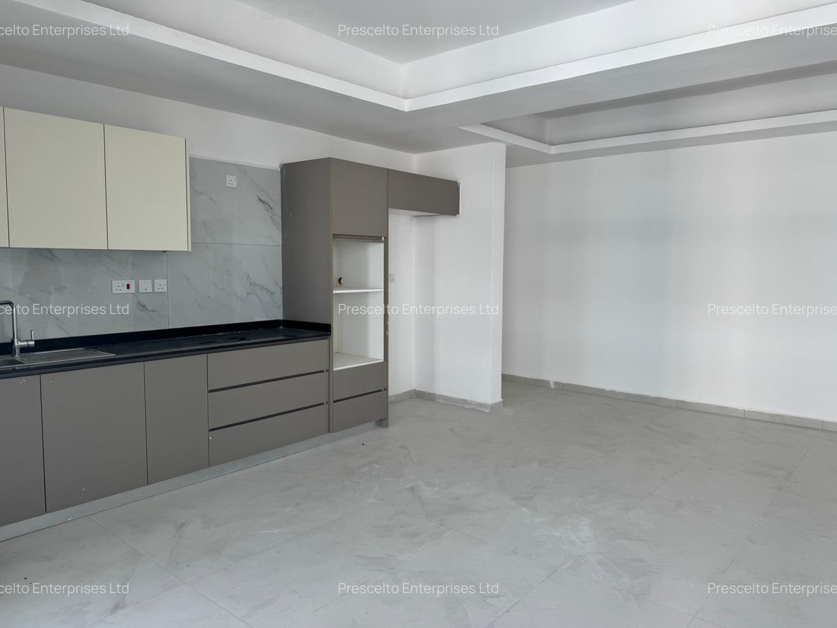 2 Bed Apartment with En Suite at Off Links Road - 5