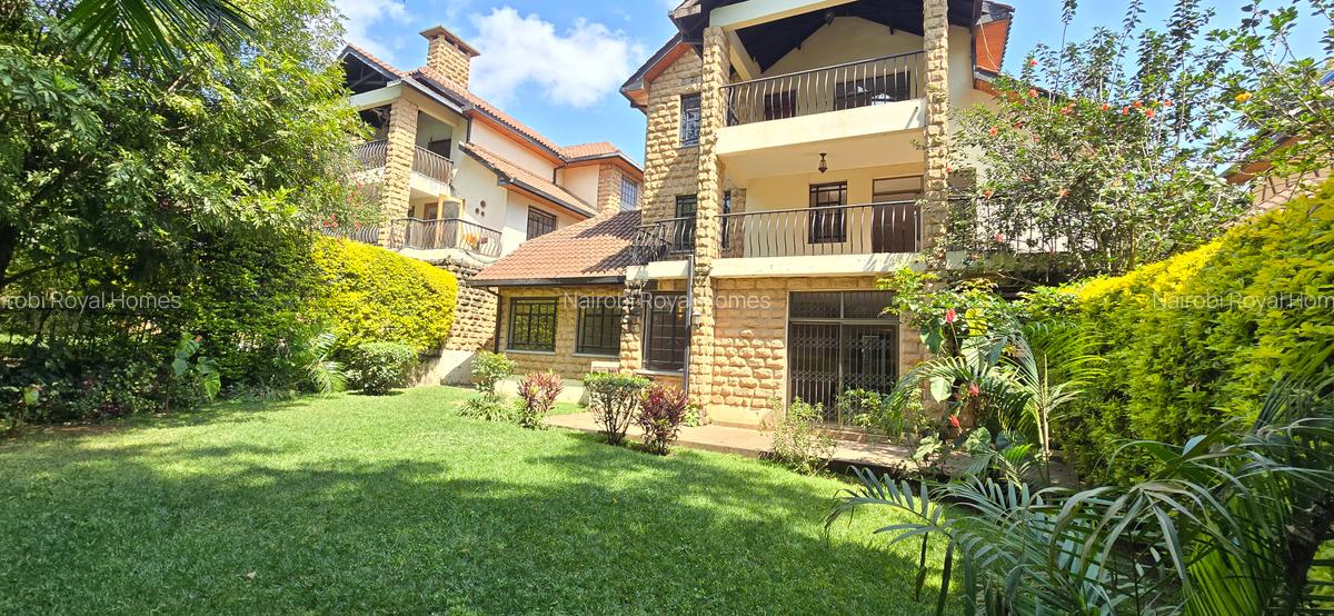 4 Bed Townhouse with En Suite at Lavington James Gichuru - 1