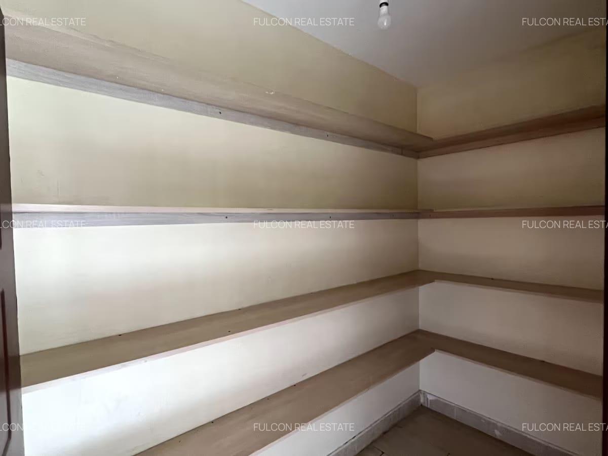 3 Bed Apartment with En Suite in Lavington - 14