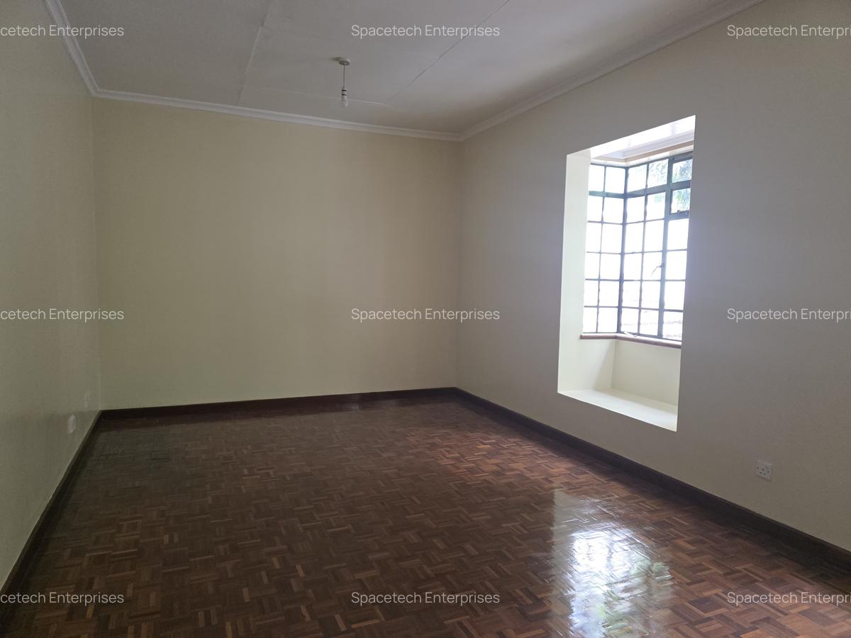 4 Bed Townhouse with En Suite in Westlands Area - 9