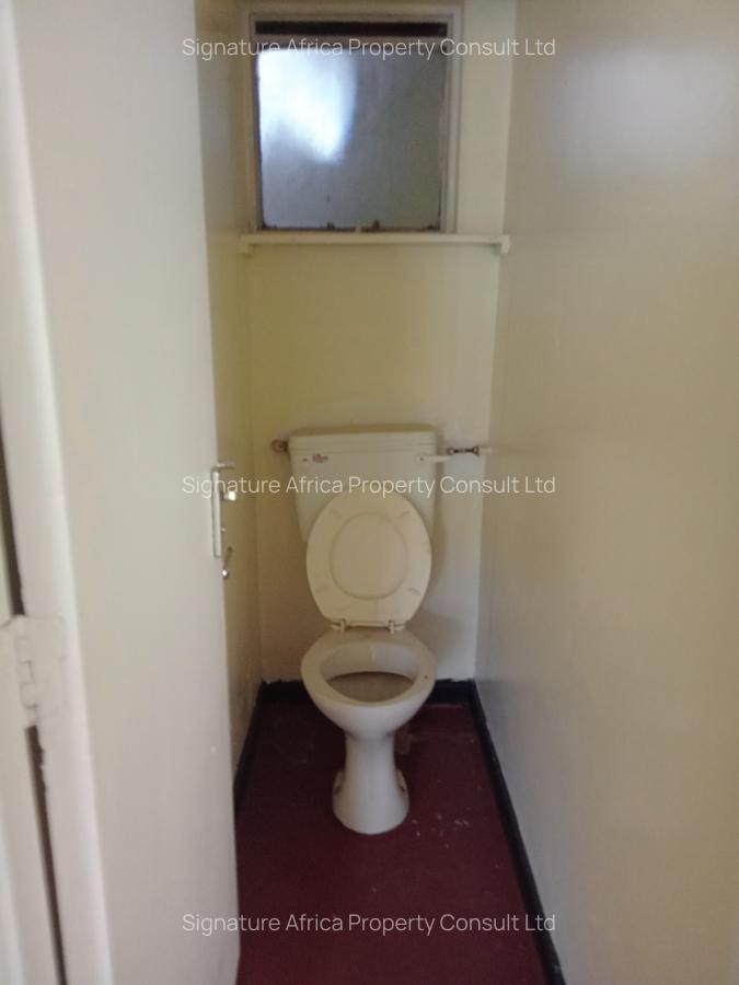 2 Bed Apartment with Parking in Madaraka - 6