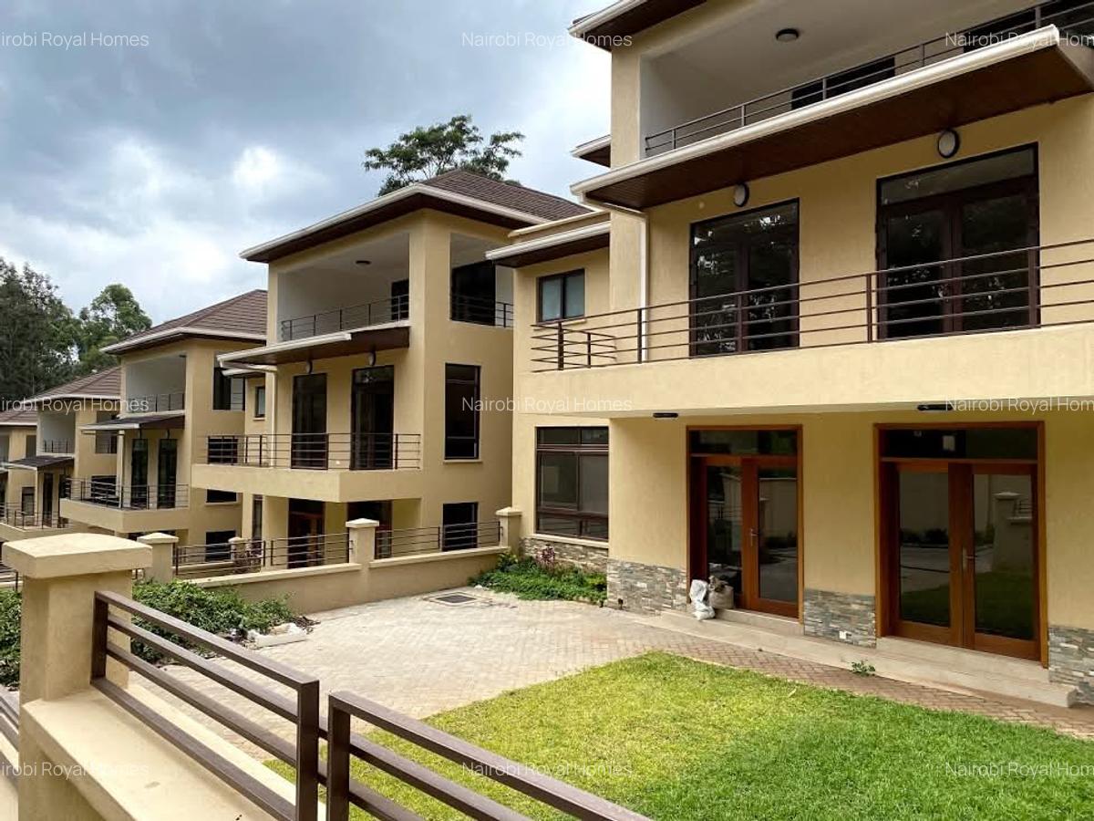 5 Bed Townhouse with En Suite at Lavington Off Muthangari Drive - 8