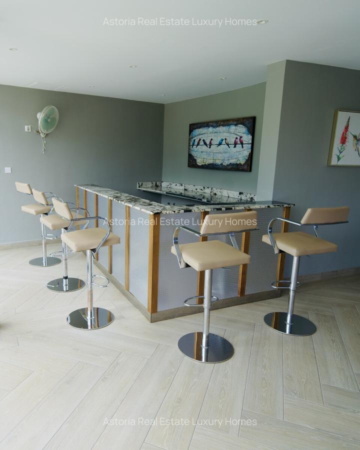 3 Bed Villa with En Suite at 2026-389 3 Bed - 17
