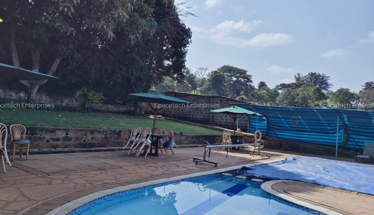4 Bed Townhouse with En Suite in Rosslyn - 5