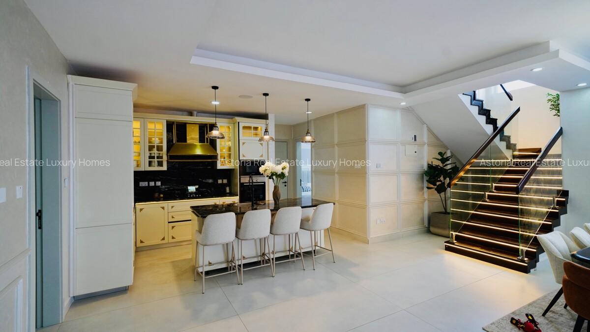 4 Bed Apartment with En Suite at 2026-510 4 Bed A Re - 2