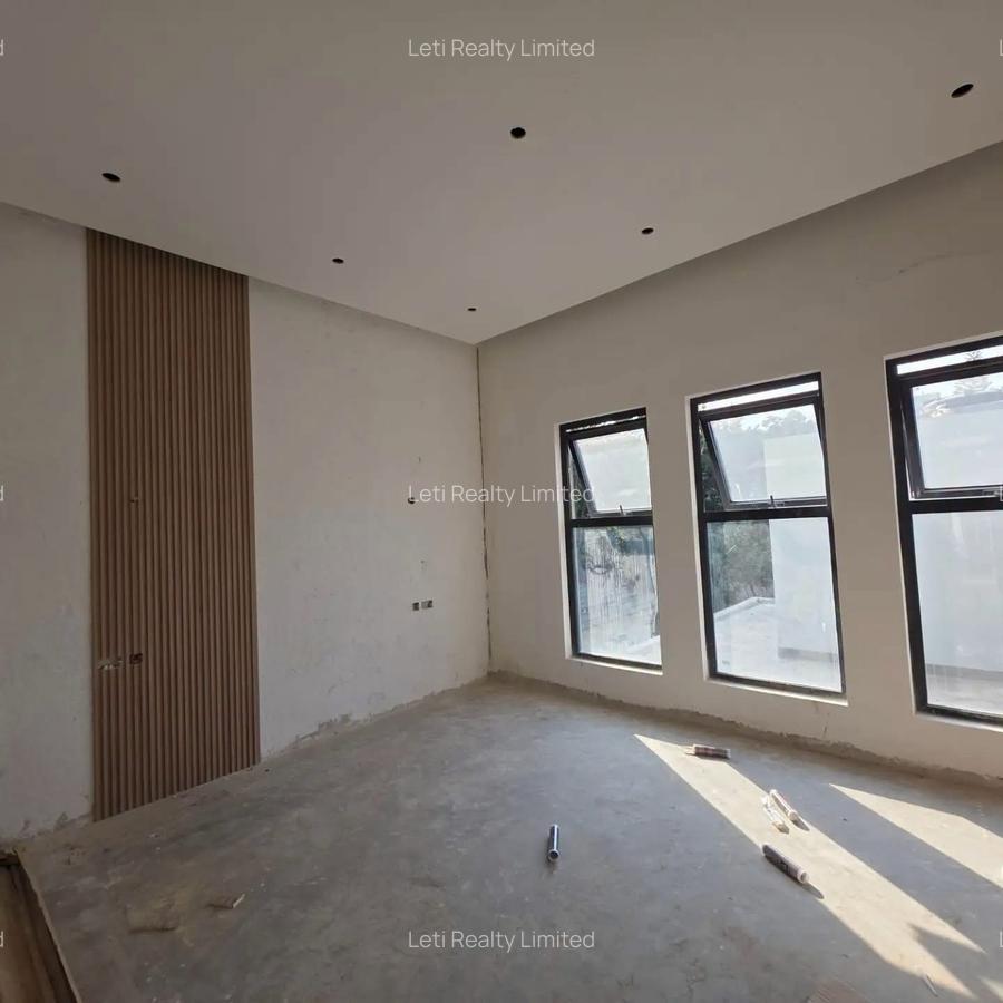 6 Bed Townhouse with En Suite in Lavington - 7