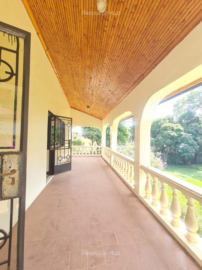 5 Bed House with En Suite at Nyari - 18