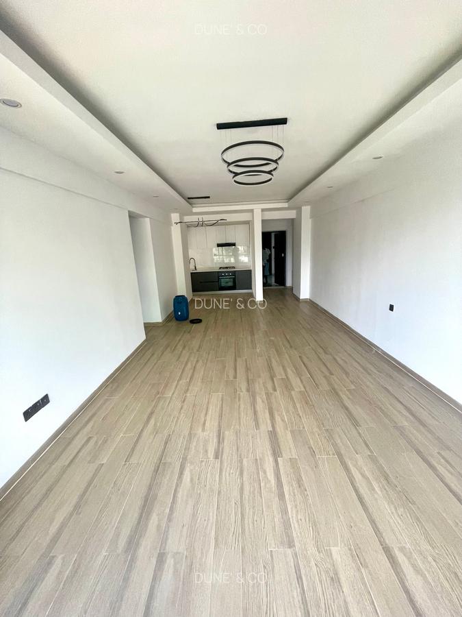Serviced 2 Bed Apartment with En Suite in Westlands Area - 5
