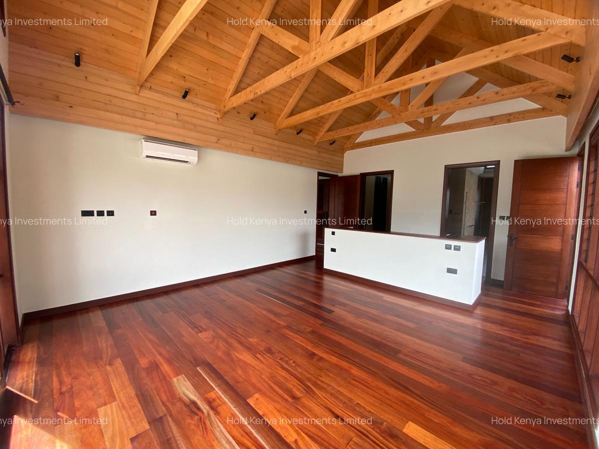 6 Bed House with En Suite at Runda Mumwe - 9