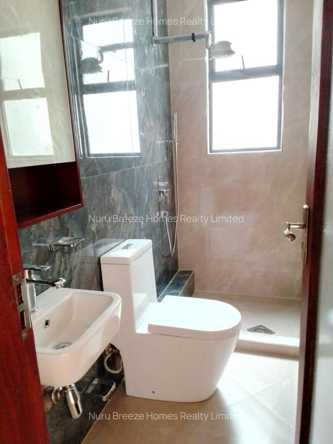 5 Bed Townhouse with En Suite in Lavington - 19