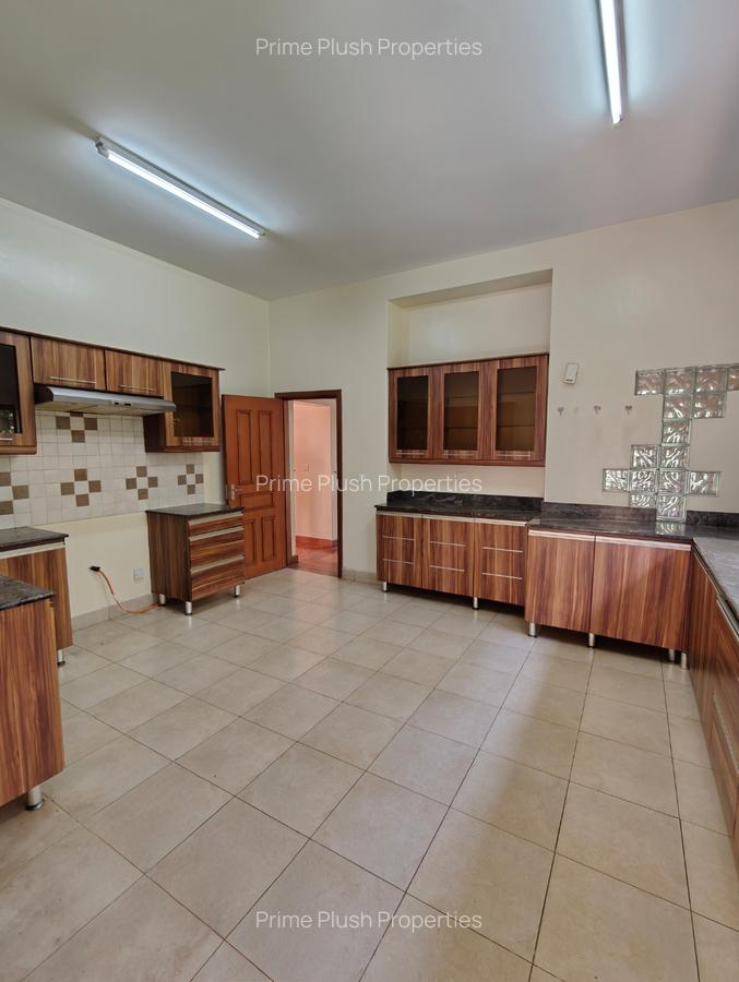 4 Bed House with En Suite in Karen - 4