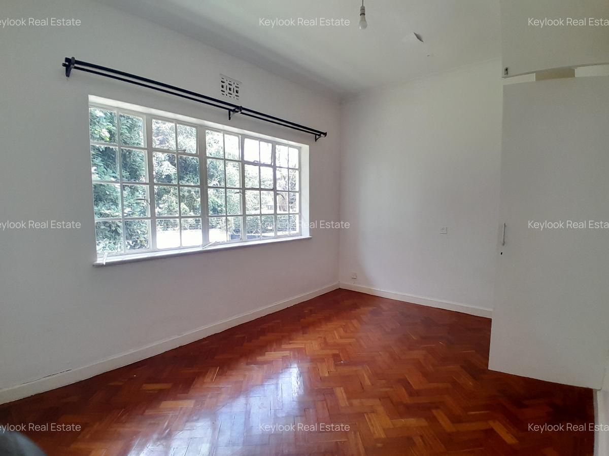 3 Bed House with En Suite at Lavington Green - 11