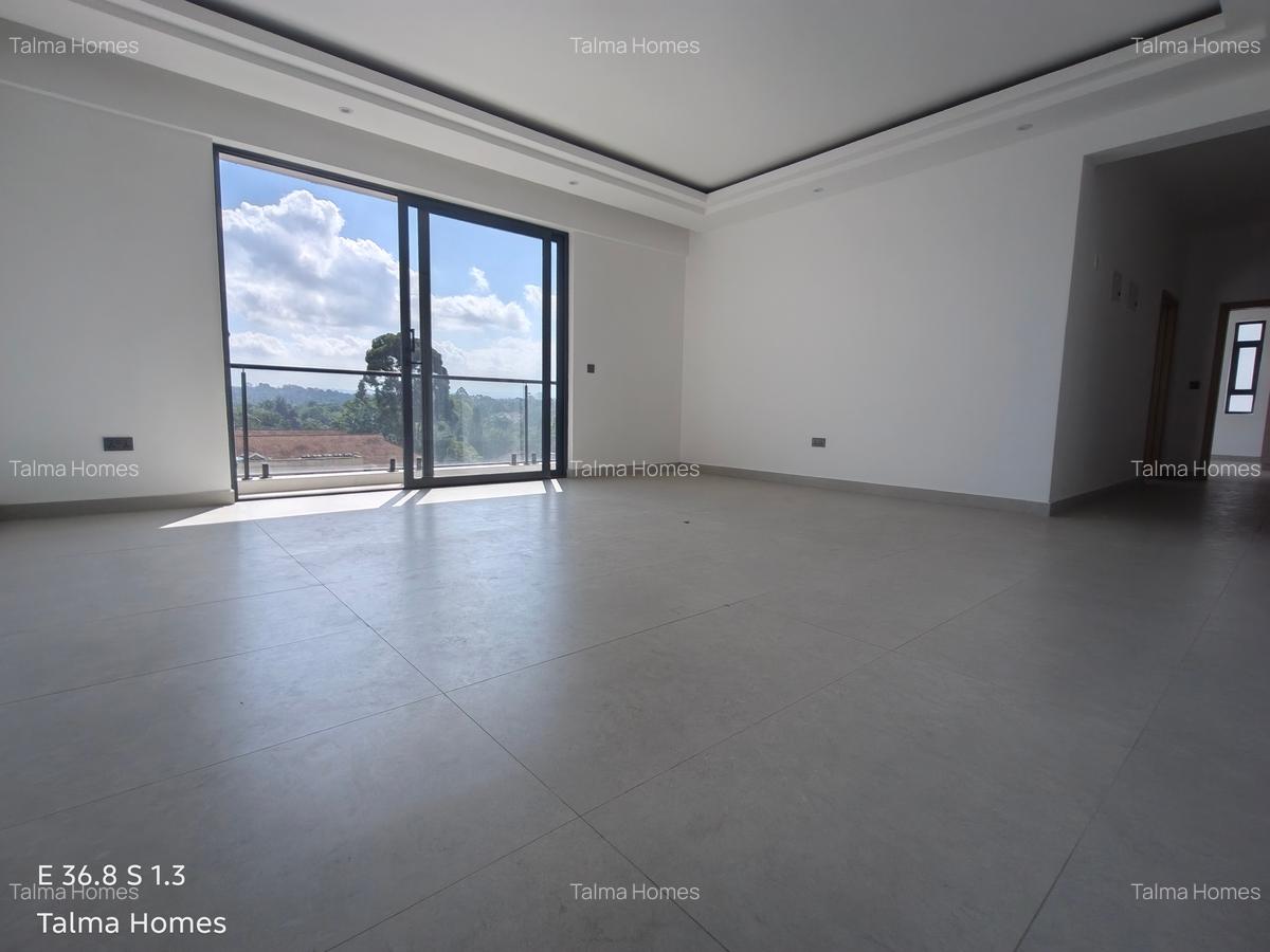 3 Bed Apartment with En Suite at Brookside - 3