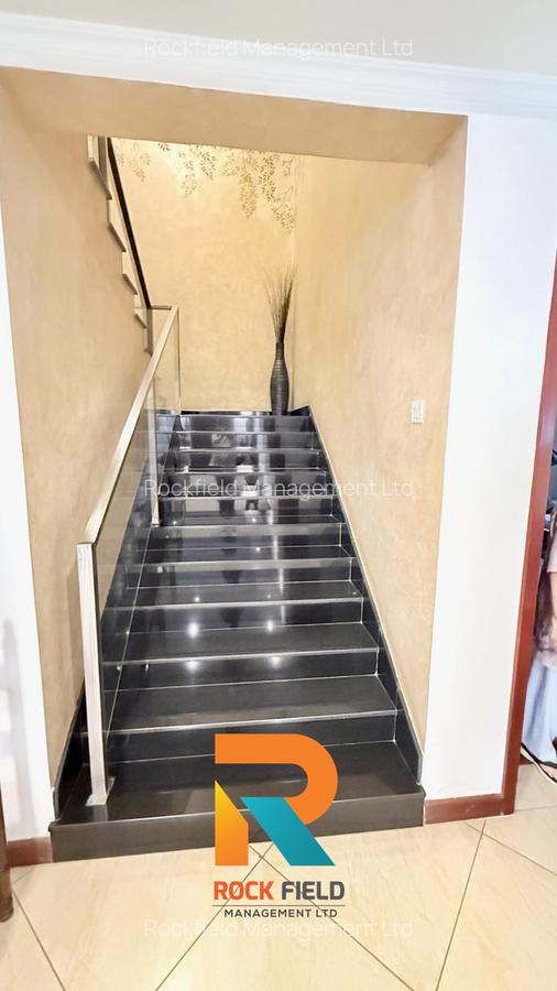 5 Bed Townhouse with En Suite at Peponi Road - 16