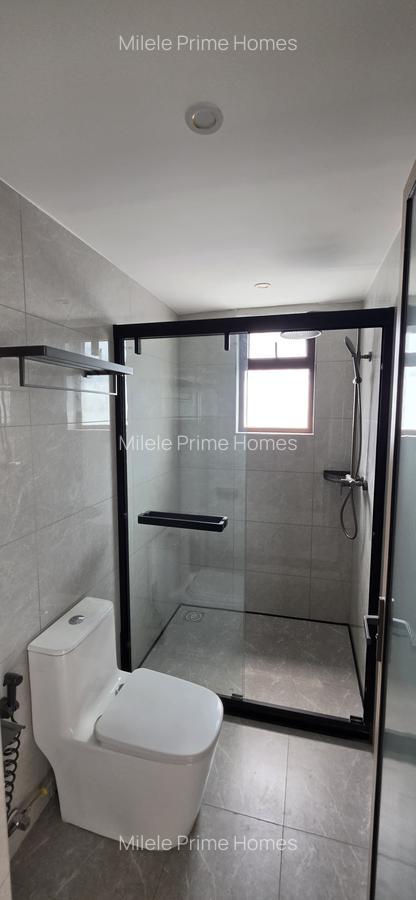 Serviced 3 Bed Apartment with En Suite at Riverside - 18