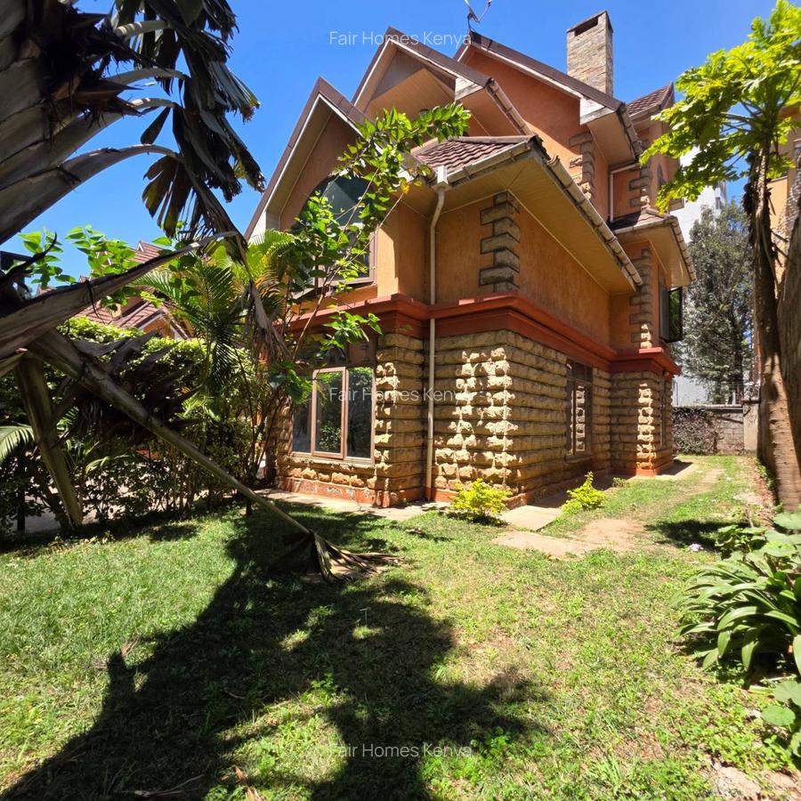 5 Bed Townhouse with En Suite at Othaya Road - 2