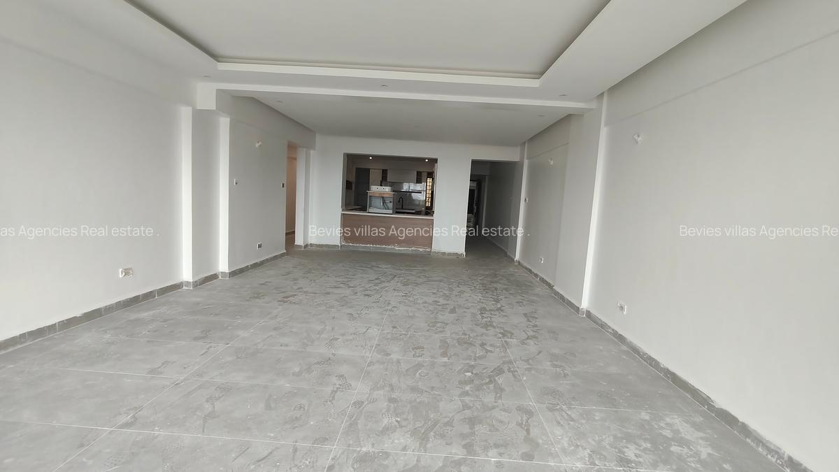 3 Bed Apartment with En Suite at Parklands - 6
