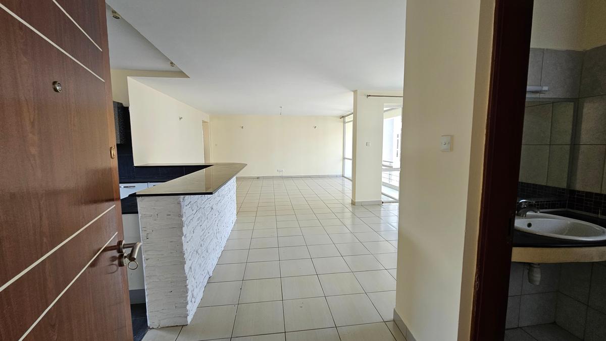 3 Bed Apartment with En Suite in Lavington - 10