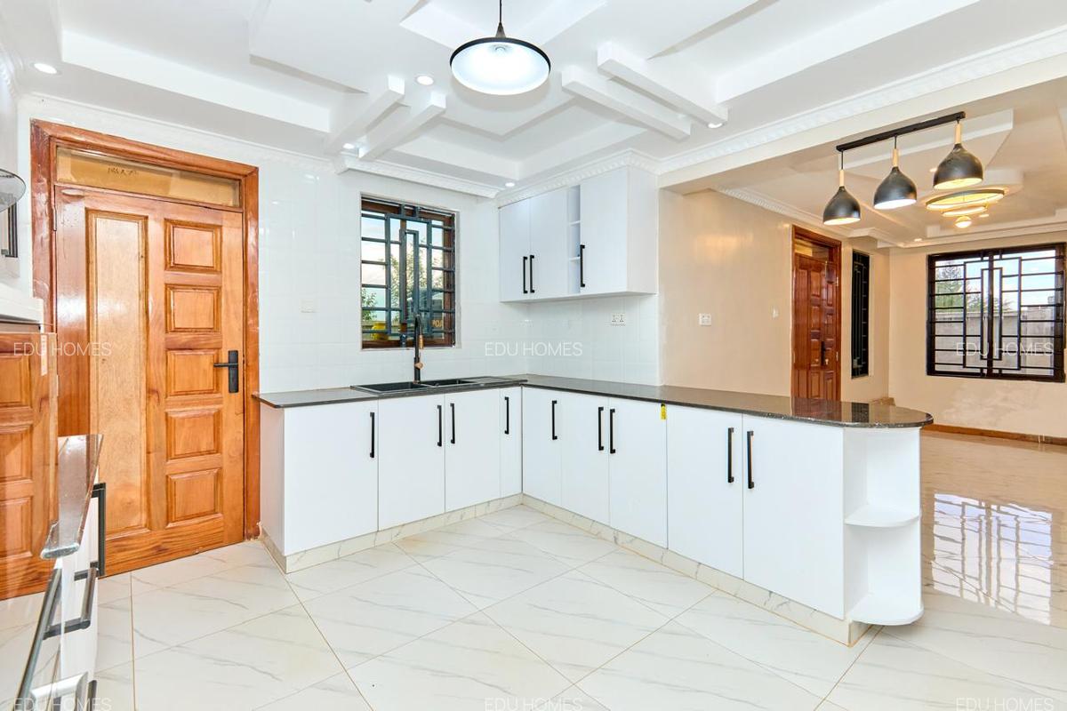 5 Bed Townhouse with En Suite at Maiyan - 11