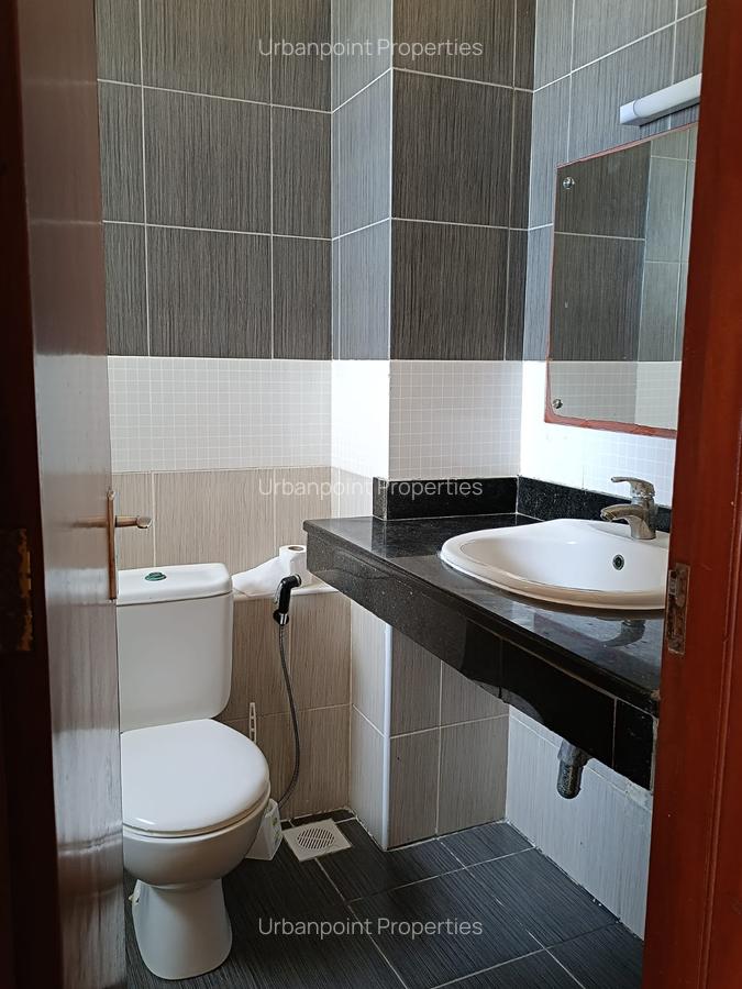 Serviced 2 Bed Apartment with En Suite in Nyali Area - 13
