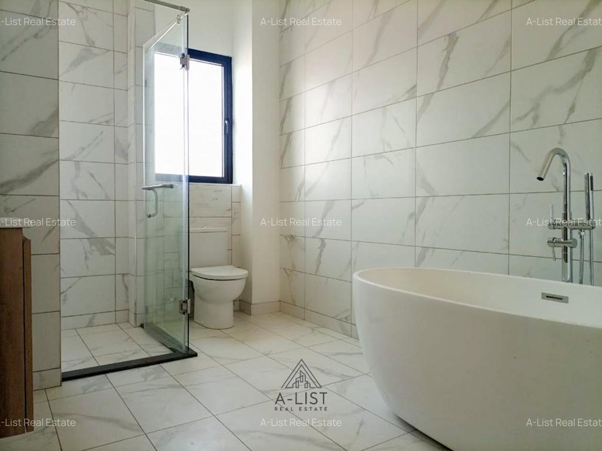 2 Bed Apartment with En Suite at Two Rivers - 11