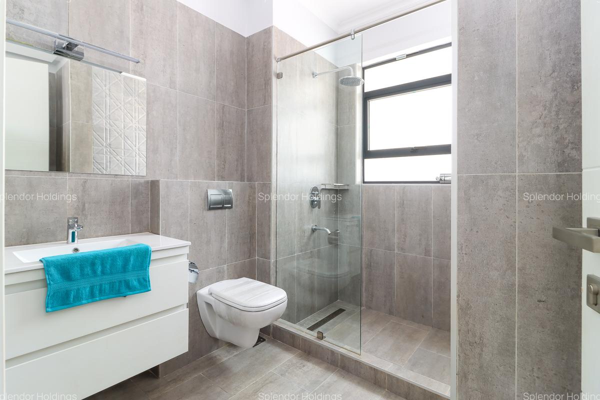 4 Bed Villa with En Suite in Runda - 19