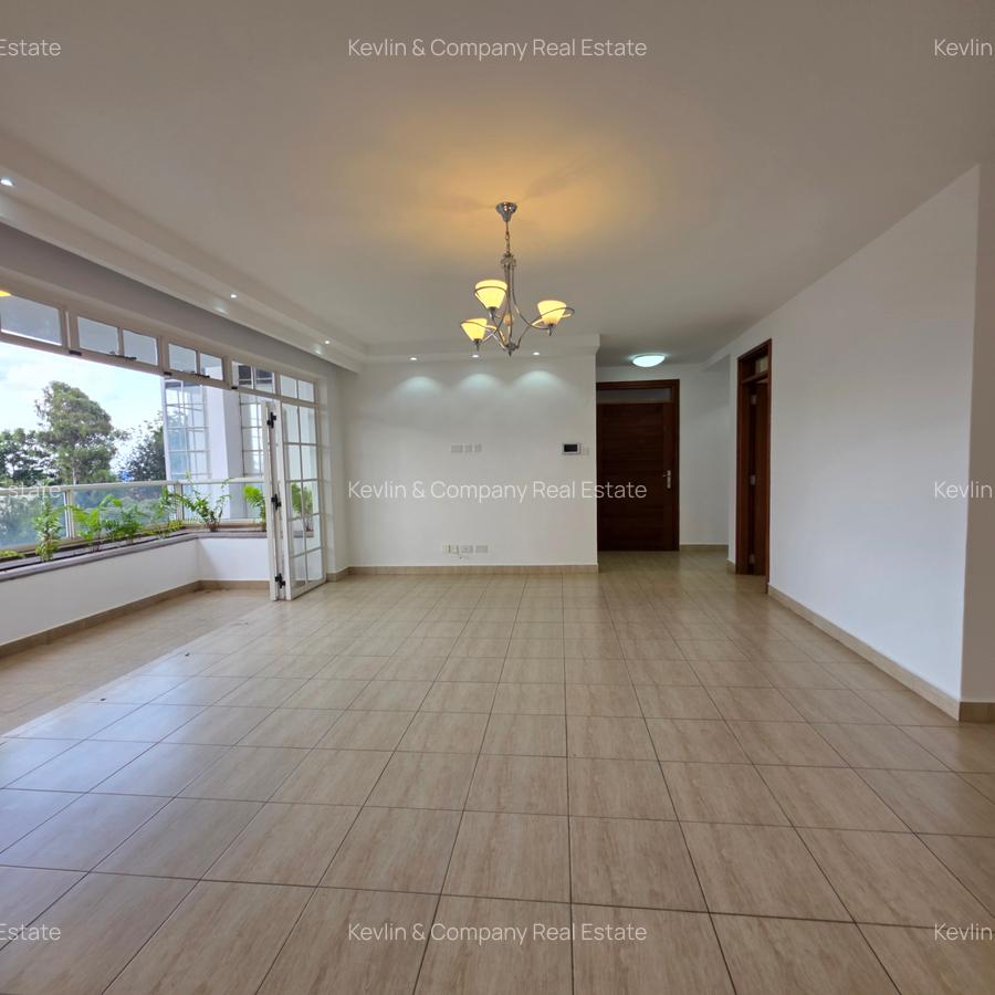 3 Bed Apartment with En Suite in Lavington - 5