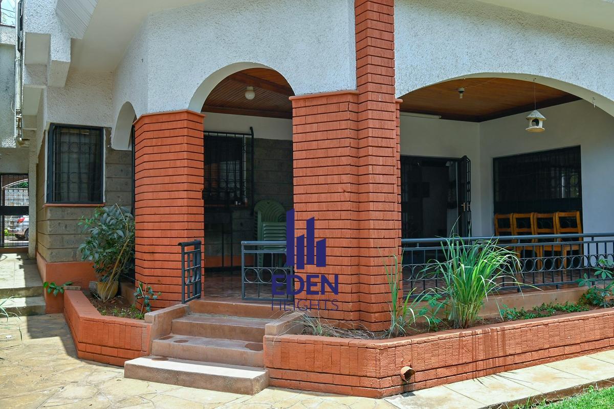 5 Bed Townhouse with En Suite in Lavington - 5