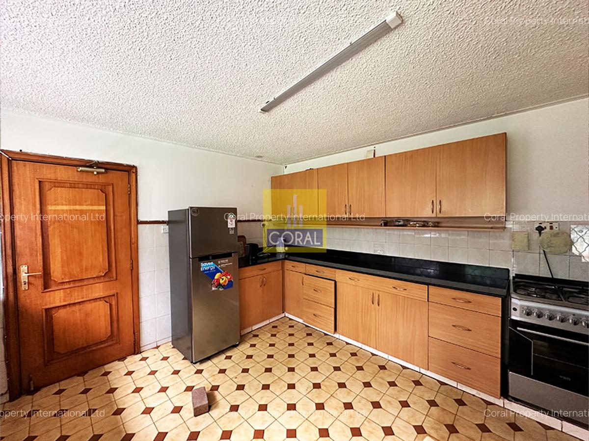 4 Bed House with Swimming Pool in Runda - 9