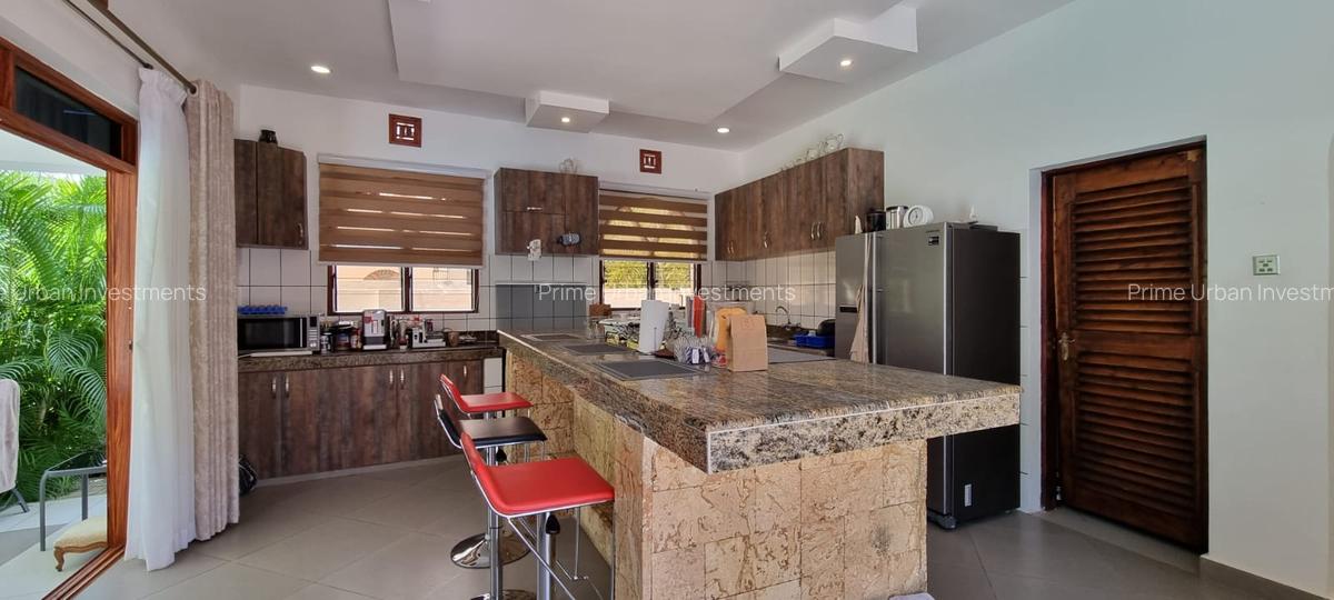 4 Bed House with En Suite in Mtwapa - 10