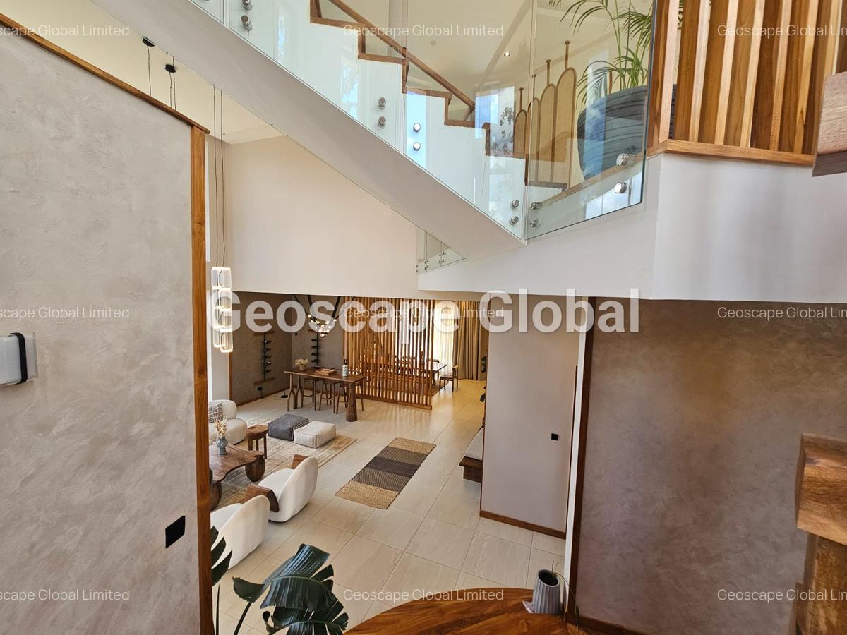 5 Bed Villa with En Suite in Loresho - 2