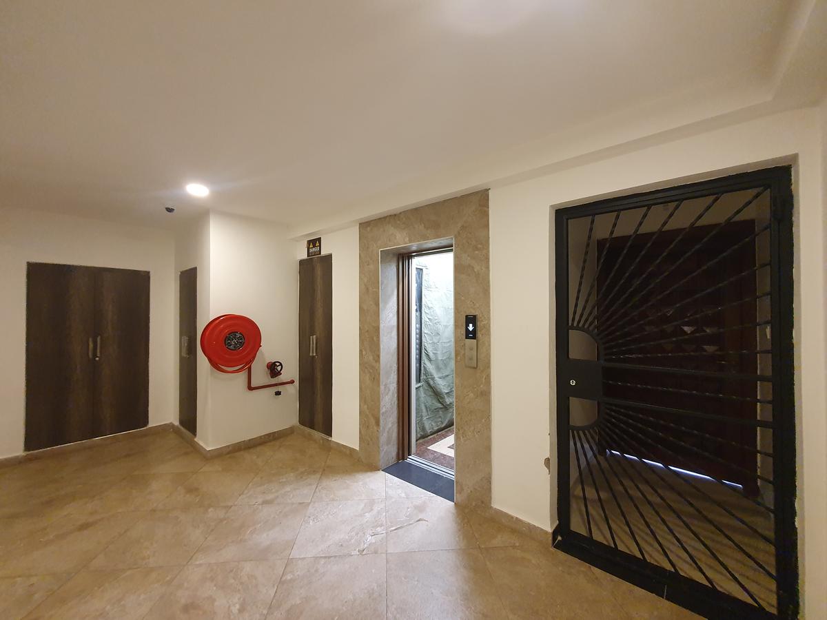 4 Bed Apartment with En Suite in General Mathenge - 20