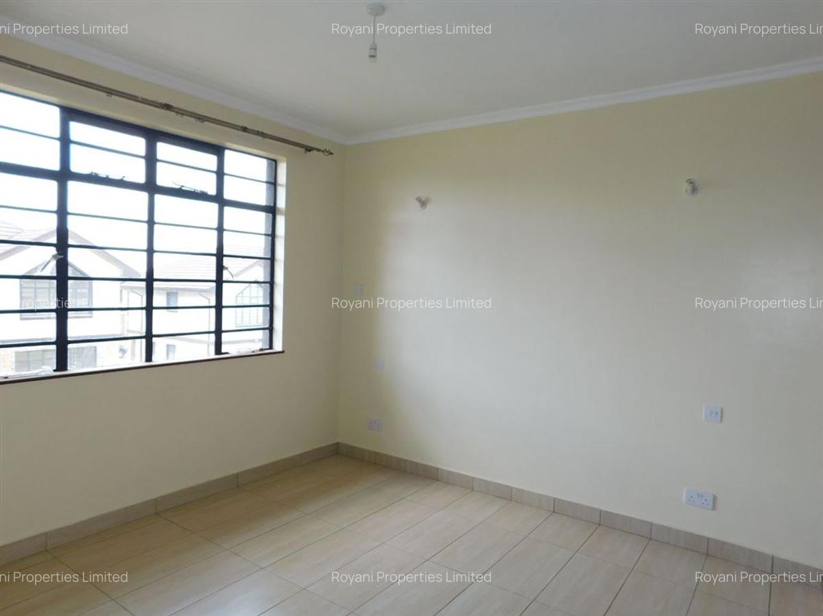 4 Bed House with En Suite at Eden Ville Estate Opposite Five Star Meadows - 12