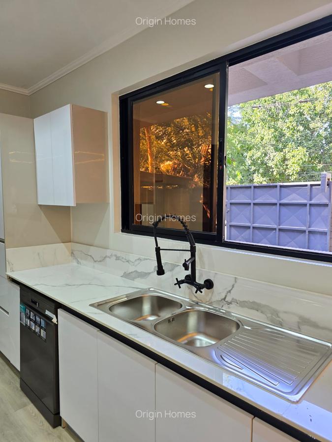 3 Bed House with En Suite at Gigiri - 16