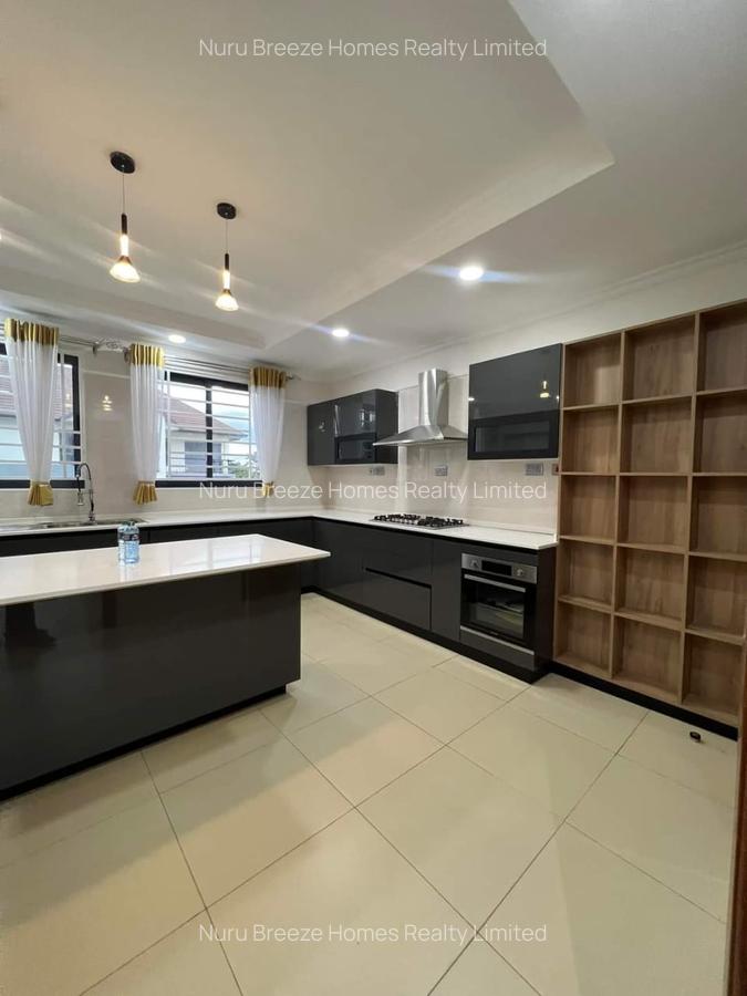 4 Bed Townhouse with En Suite in Kiambu Road - 20