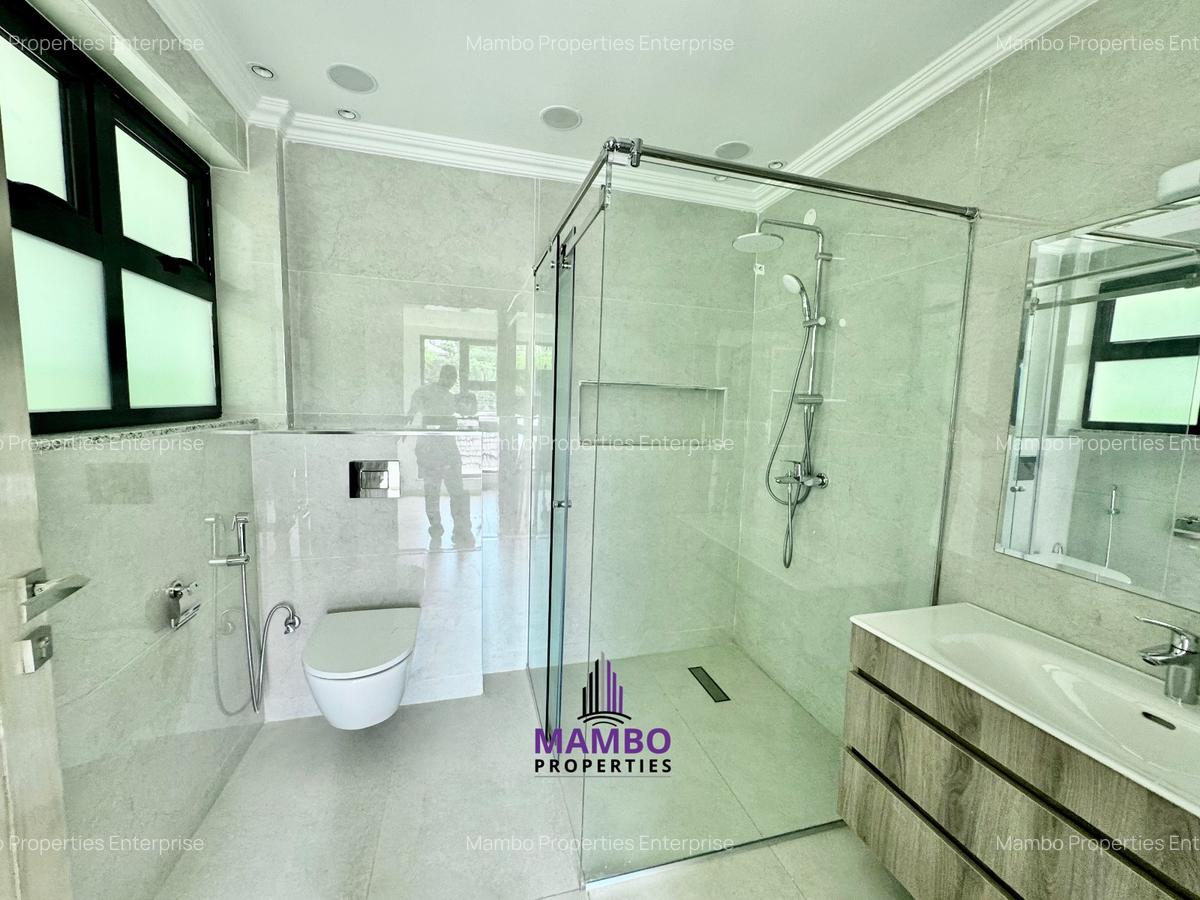 5 Bed House with En Suite at Runda - 18