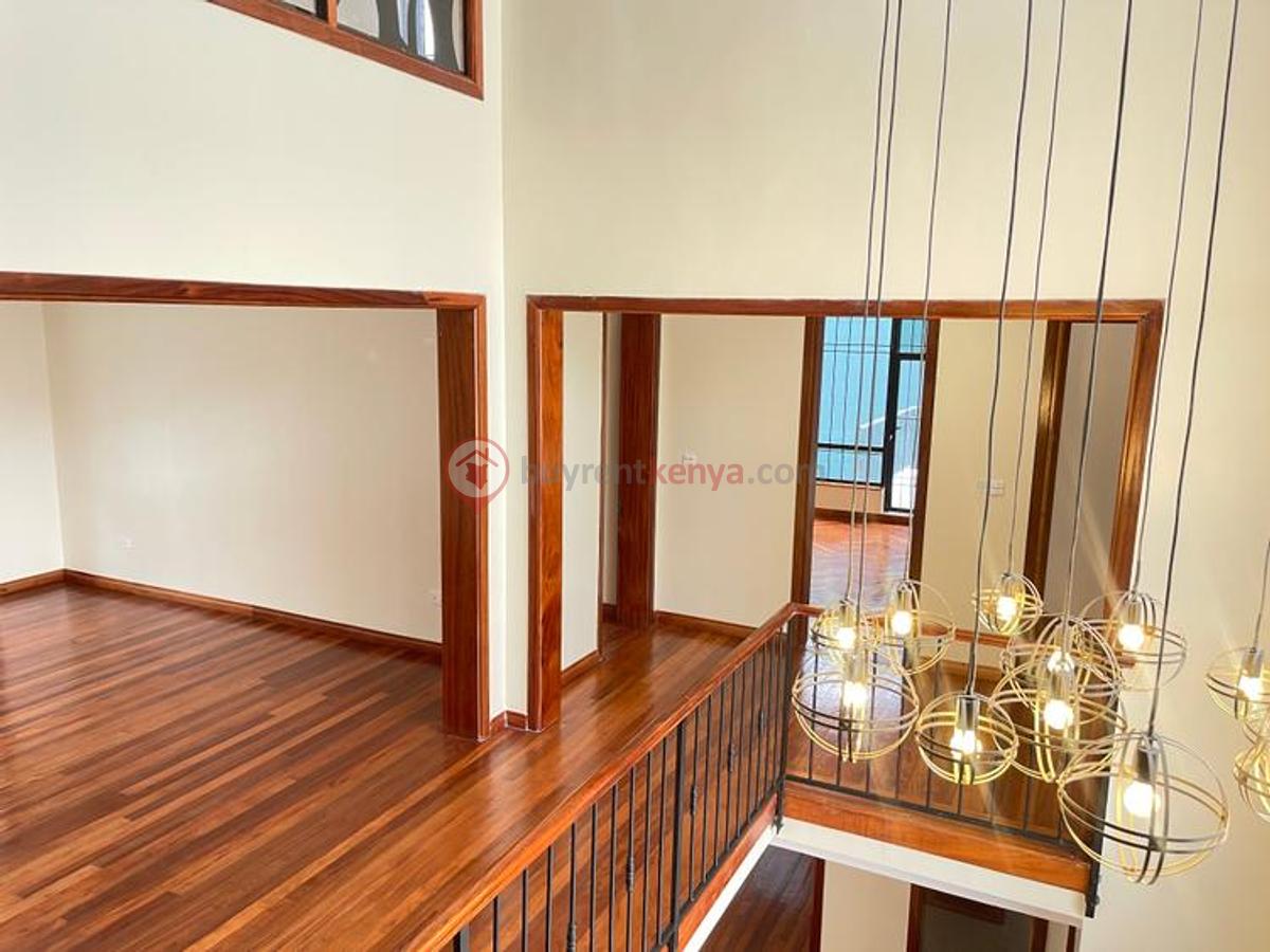5 Bed Villa with En Suite in Loresho - 4