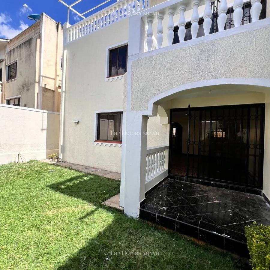 4 Bed Townhouse with En Suite at Convent Drive - 18