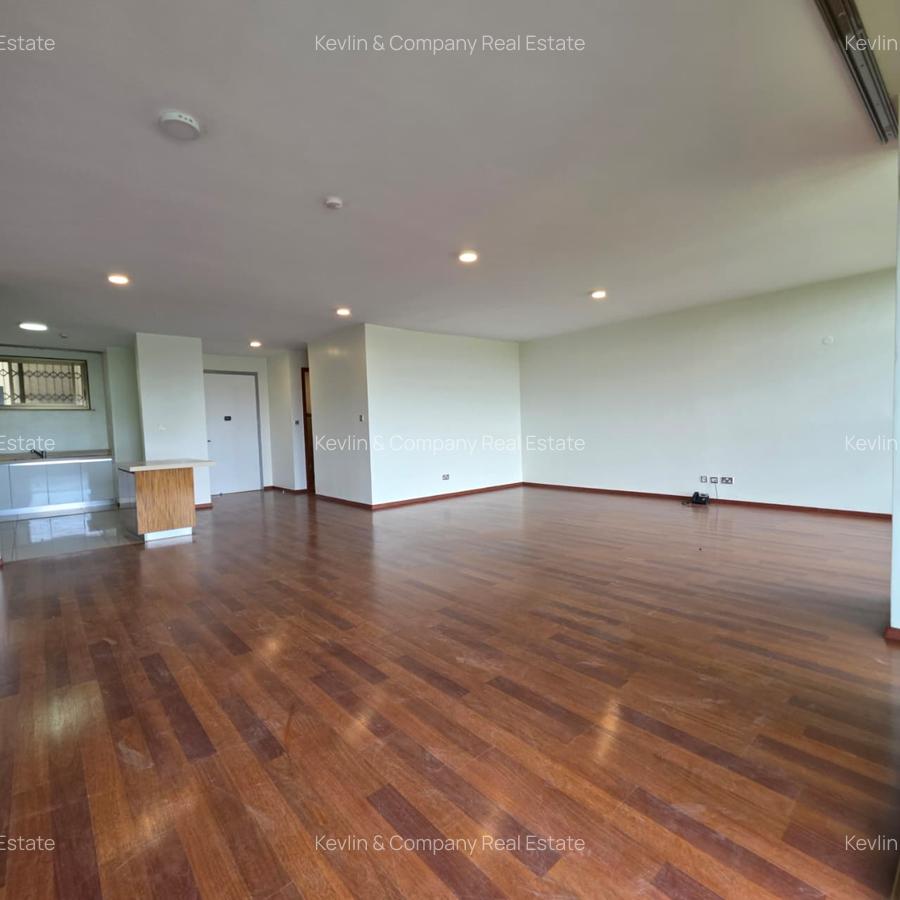 3 Bed Apartment with En Suite in Parklands - 4