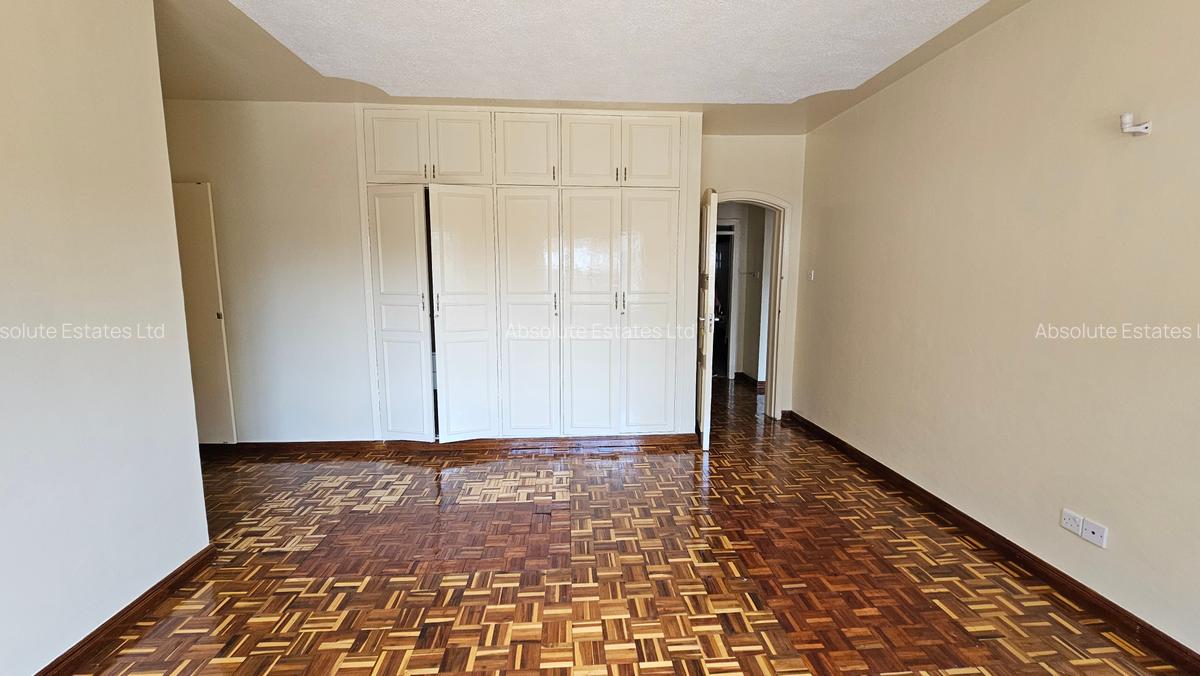 2 Bed Apartment with En Suite in Kileleshwa - 3