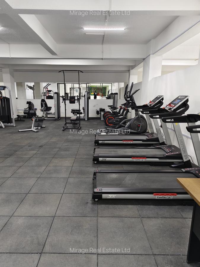 2 Bed Apartment with Swimming Pool in Kilimani - 3