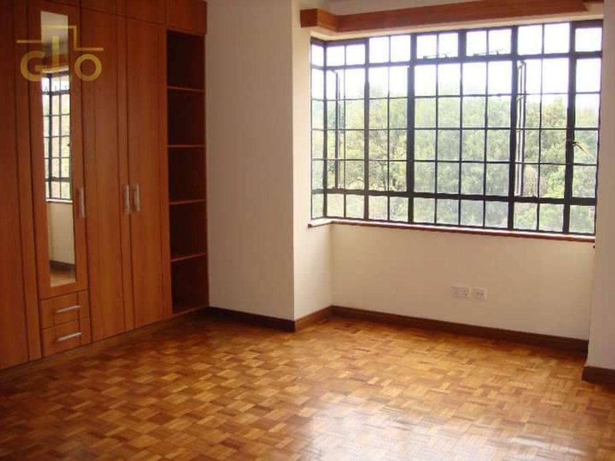 5 Bed Apartment with En Suite in Rhapta Road - 10