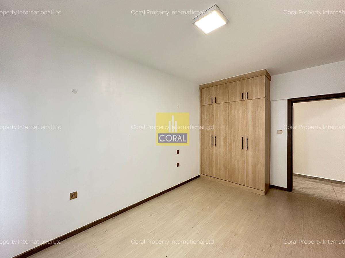 4 Bed Apartment in Kilimani - 8