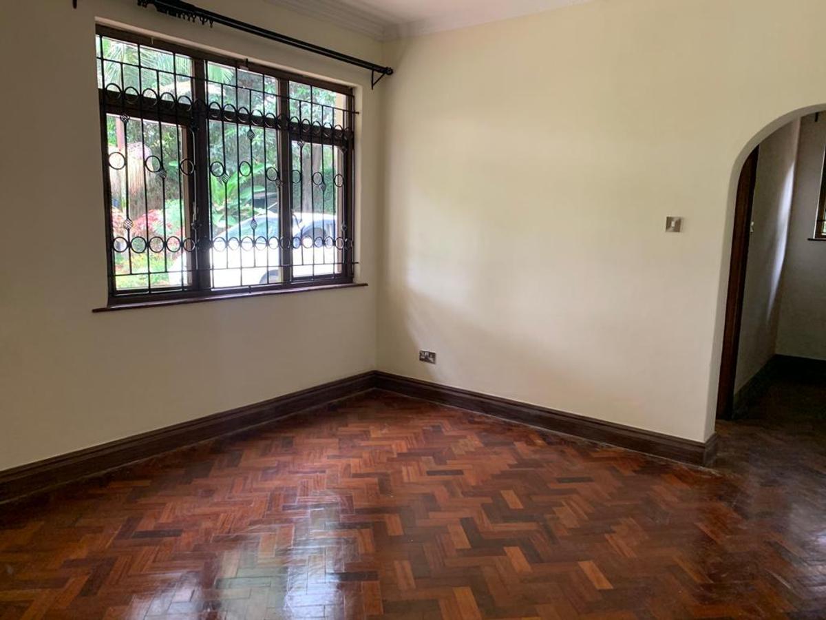 5 Bed House with En Suite in Kitisuru - 16