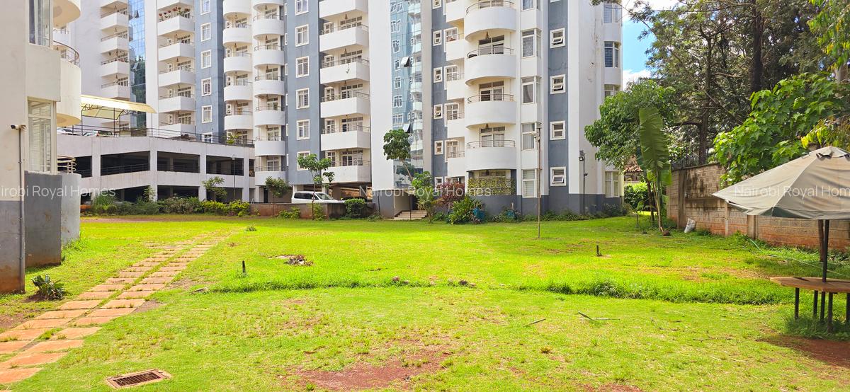 3 Bed Apartment with En Suite at Lavington Hatheru - 1
