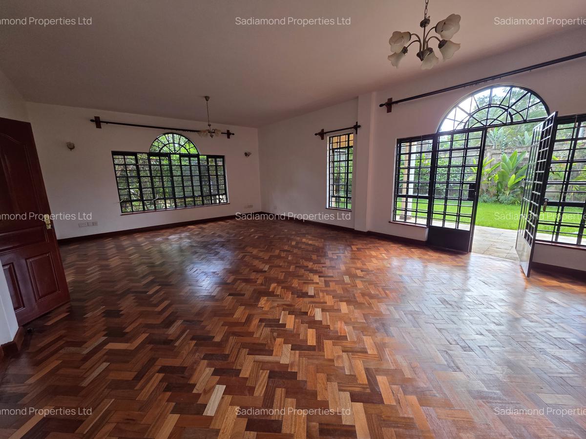 4 Bed Townhouse with En Suite in Kitisuru - 6