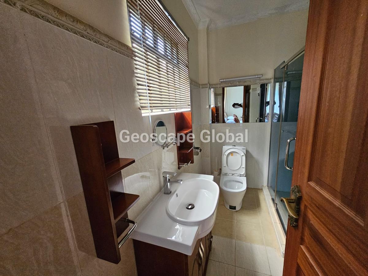 Furnished 2 Bed Apartment with En Suite in Nyari - 3